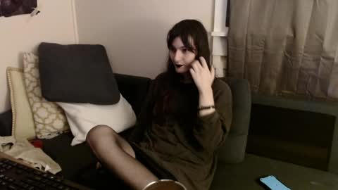 sabinewinters online show from March 31, 2:57 am