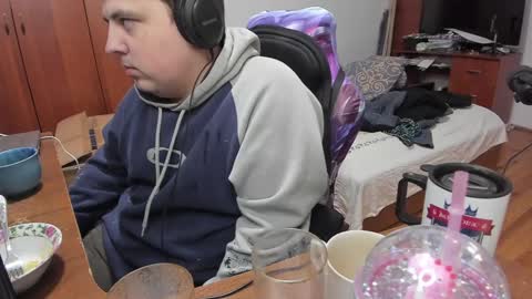 1141323  my Lord Mister Max   moms treasure online show from January 7, 12:13 am