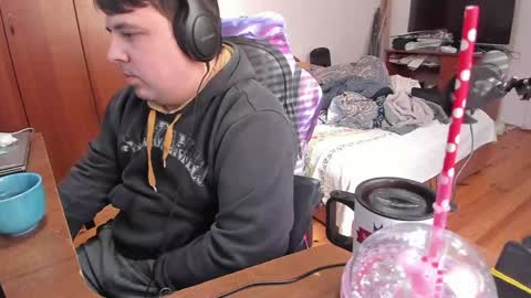 1141323  my Lord Mister Max   moms treasure online show from January 9, 8:45 am