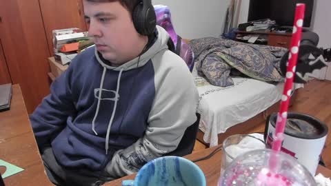 1141323  my Lord Mister Max   moms treasure online show from January 17, 10:11 am