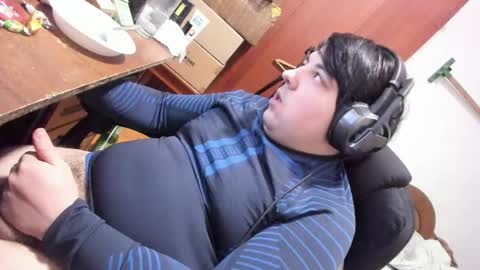 1141323  my Lord Mister Max   moms treasure online show from April 12, 12:48 am