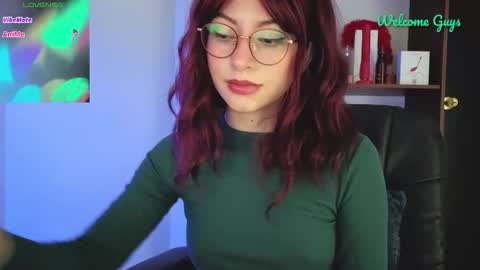 Snapshot of sabrina709 chatting on February 5, 12:59 am Sabrina online show from February 5, 12:59 am