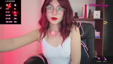 Snapshot of sabrina709 chatting on February 14, 11:34 pm Sabrina online show from February 14, 11:34 pm