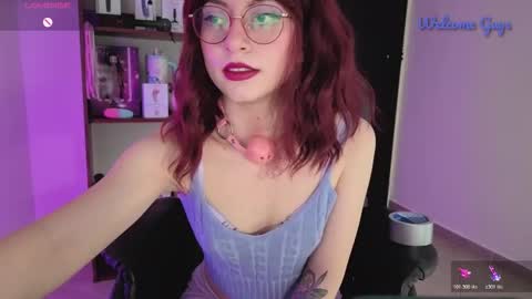 Snapshot of sabrina709 chatting on February 18, 11:33 pm Sabrina online show from February 18, 11:33 pm