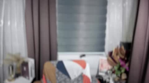 Snapshot of sabrina_maxx chatting on November 20, 4:51 pm Nadine online show from November 20, 4:51 pm