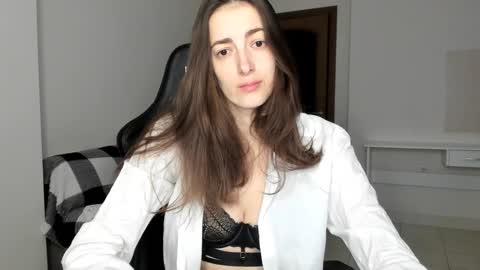 Snapshot of sabrina_mur chatting on December 4, 9:40 am sabrina_mur online show from December 4, 9:40 am