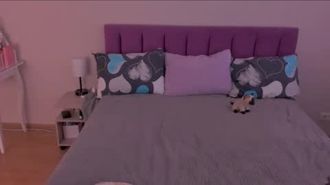 Sabrina MacMarren online show from February 22, 12:19 pm