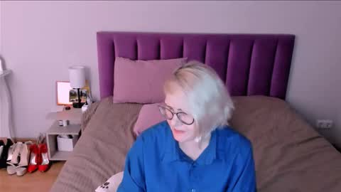 Sabrina MacMarren online show from November 24, 9:47 pm