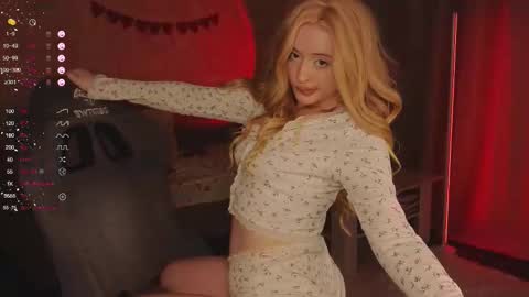 Hello im Sabrina  online show from December 22, 5:21 pm