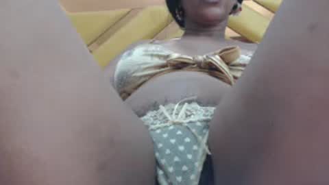 Snapshot of sacha_macgregor1 chatting on July 10, 7:23 am SACHA MACGREGOR1 online show from July 10, 7:23 am