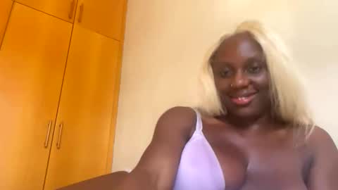 Onika online show from June 10, 2:16 pm