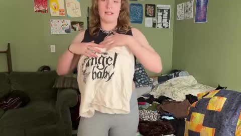 Snapshot of sadomas0kiss chatting on February 17, 8:58 pm sadomas0kiss online show from February 17, 8:58 pm