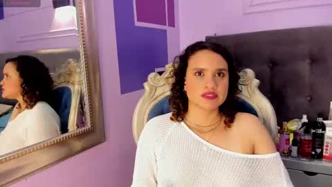 SafiroSky online show from December 3, 7:10 am