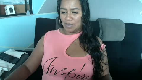 saggil_0385 online show from June 18, 8:46 pm