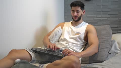 saimon  online show from January 14, 4:08 pm