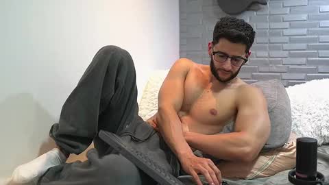 saimon  online show from March 10, 10:02 pm