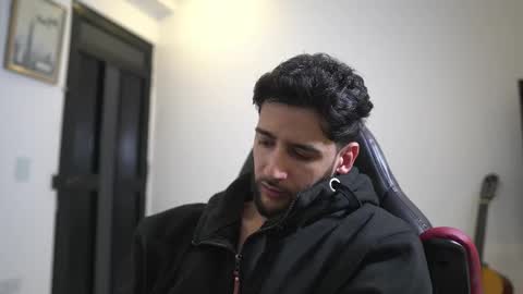 saimon  online show from February 21, 8:21 pm