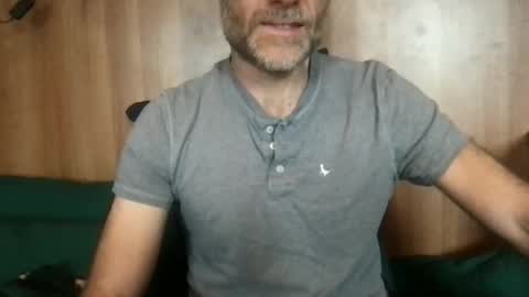 saint009 online show from May 9, 11:26 am
