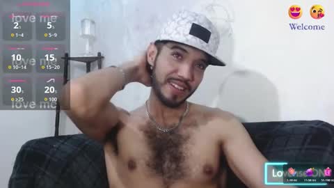 Snapshot of saint_castle chatting on February 12, 9:21 pm Saint Castle online show from February 12, 9:21 pm