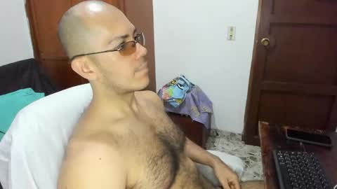 saintedy01 online show from April 1, 1:41 pm