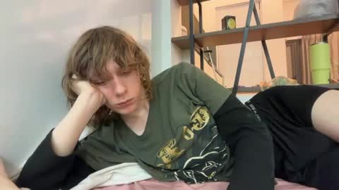 Snapshot of saintfawn chatting on April 17, 3:04 pm saintfawn online show from April 17, 3:04 pm