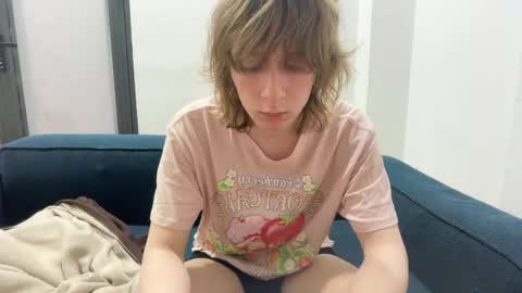 Snapshot of saintfawn chatting on April 30, 1:23 am saintfawn online show from April 30, 1:23 am