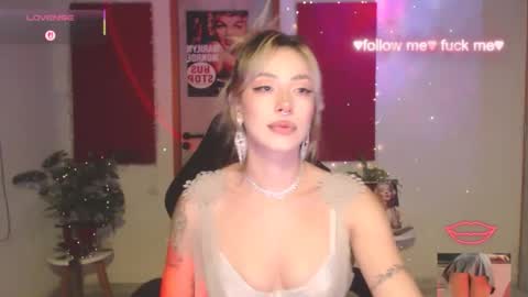 Sakura online show from May 20, 2:40 am