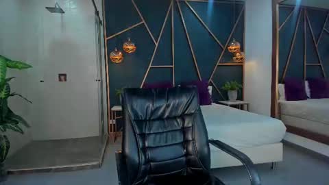 salem online show from June 27, 8:36 pm