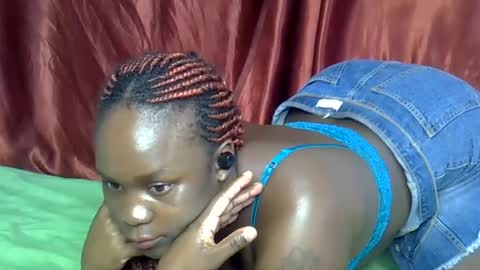 sally_bee1 online show from June 28, 3:45 am
