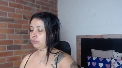 Snapshot of salome__hills chatting on February 10, 8:46 pm online show from February 10, 8:46 pm