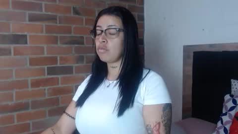 Snapshot of salome__hills chatting on February 15, 6:26 pm online show from February 15, 6:26 pm