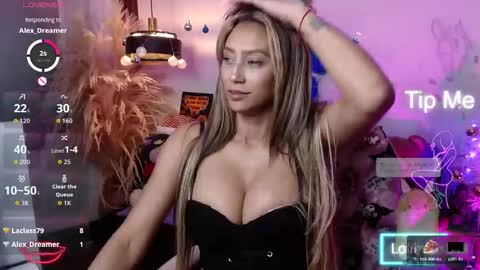 Snapshot of salome_drasin chatting on December 17, 12:05 am salome_drasin online show from December 17, 12:05 am