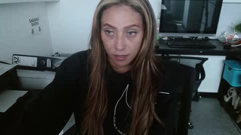 Snapshot of salome_drasin chatting on March 2, 2:57 pm salome_drasin online show from March 2, 2:57 pm