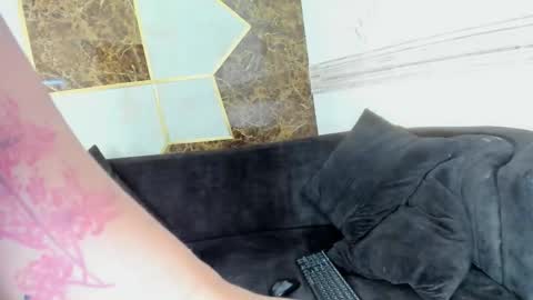 Snapshot of salome_langly chatting on March 2, 9:21 pm SALOME online show from March 2, 9:21 pm