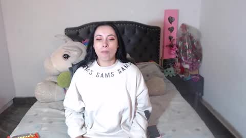 yenny online show from January 18, 4:05 am