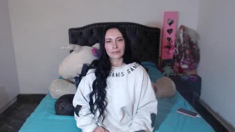 yenny online show from February 20, 5:37 am