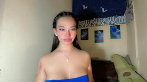 Snapshot of salva_fuckdoll chatting on July 6, 12:18 am Salva online show from July 6, 12:18 am