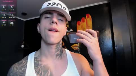 SALVATORE online show from November 24, 5:23 pm