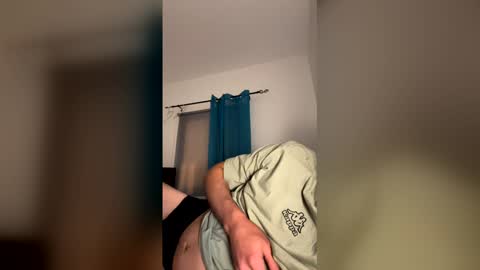 salvaytokio online show from April 2, 9:34 pm