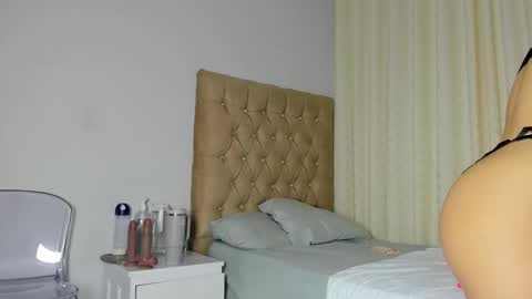 Snapshot of salytexas chatting on October 27, 10:03 pm Maddyluxe online show from October 27, 10:03 pm