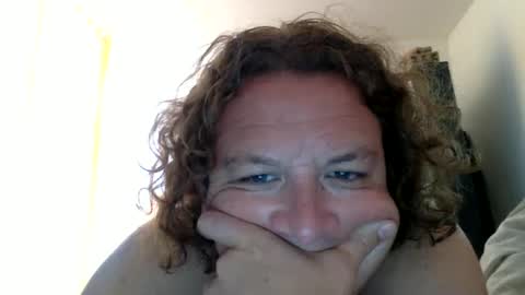 Snapshot of sam447105 chatting on July 7, 11:25 am sam447105 online show from July 7, 11:25 am