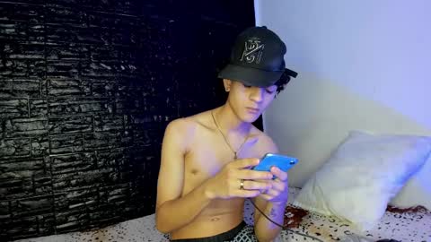 sam__cute online show from March 11, 2:10 am