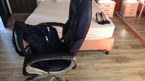 SAM MANSON online show from March 18, 12:19 pm