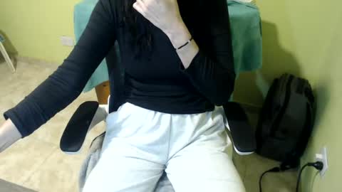 Snapshot of samantha_699 chatting on July 7, 12:09 pm samantha_699 online show from July 7, 12:09 pm
