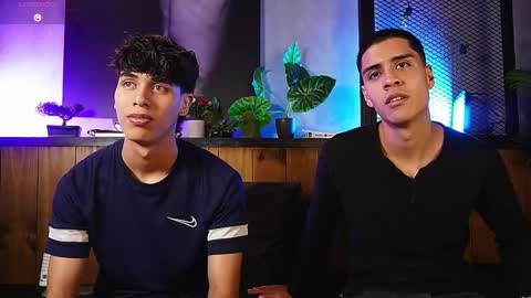 samantha_and_bastian online show from May 25, 4:40 am