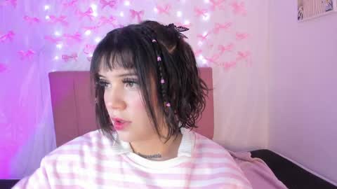 samantha_browwnn online show from May 11, 8:28 pm
