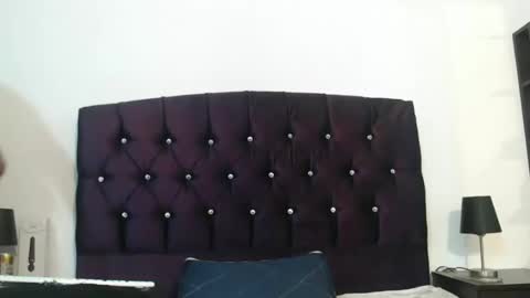 lizzy online show from December 3, 7:21 am