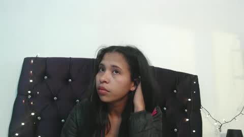 lizzy online show from December 10, 8:51 am