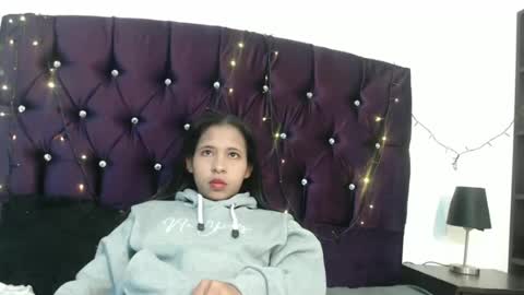 lizzy online show from December 20, 2:52 am