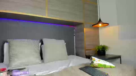 Samantha online show from September 9, 2:38 pm